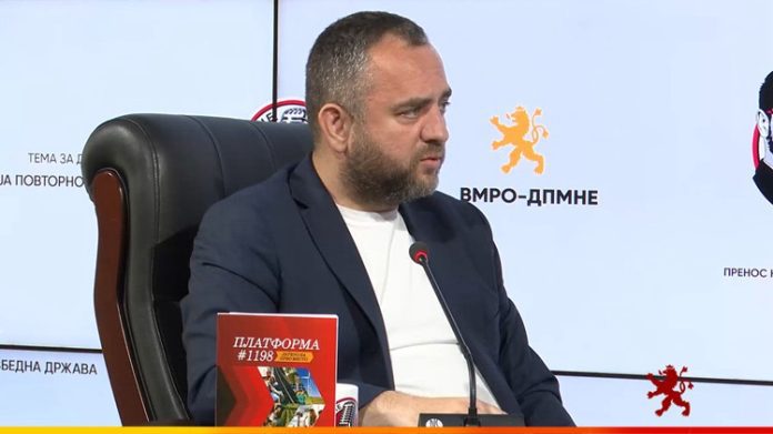 Тошковски со порака до гостиварци: Пуштете ги чешмите да течат за побрзо да се прочисти системот
